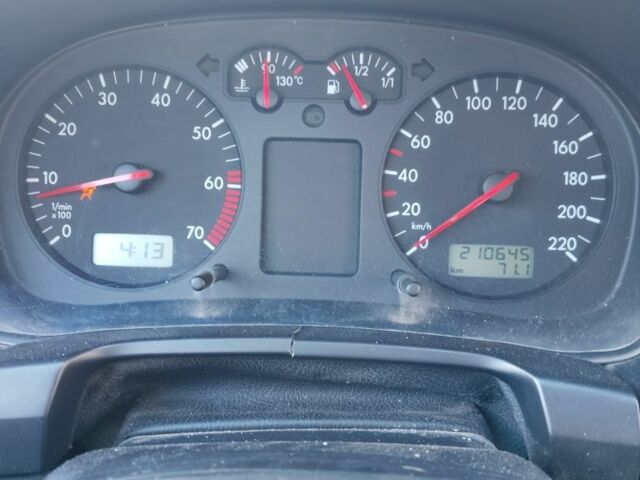 Синий Фольксваген 1600, объемом двигателя 2 л и пробегом 400 тыс. км за 1700 $, фото 6 на Automoto.ua