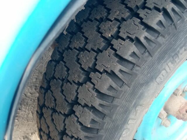 Синий Фольксваген 1600, объемом двигателя 1.6 л и пробегом 200 тыс. км за 1788 $, фото 5 на Automoto.ua