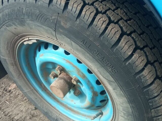 Синий Фольксваген 1600, объемом двигателя 1.6 л и пробегом 200 тыс. км за 1788 $, фото 4 на Automoto.ua