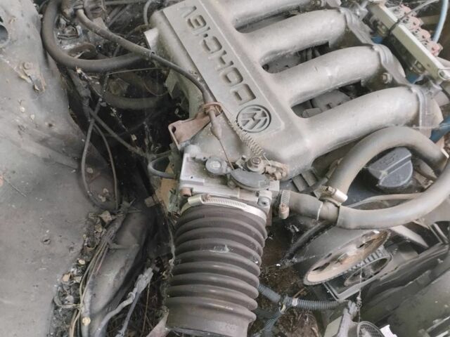 Зелений Фольксваген 1600, об'ємом двигуна 2 л та пробігом 250 тис. км за 650 $, фото 4 на Automoto.ua