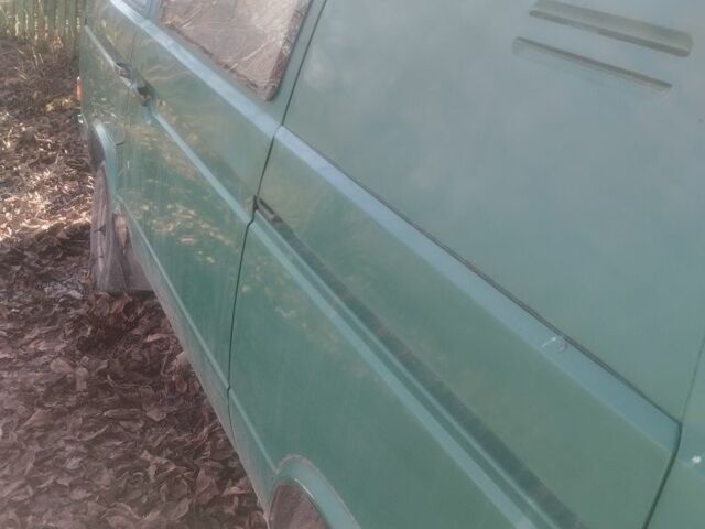 Зеленый Фольксваген 1600, объемом двигателя 0 л и пробегом 100 тыс. км за 900 $, фото 2 на Automoto.ua