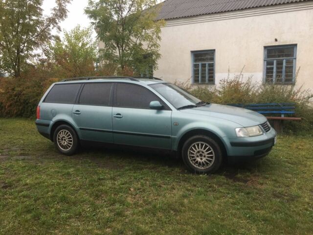 Зелений Фольксваген 1600, об'ємом двигуна 1.6 л та пробігом 245 тис. км за 3300 $, фото 3 на Automoto.ua