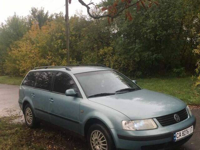 Зелений Фольксваген 1600, об'ємом двигуна 1.6 л та пробігом 245 тис. км за 3300 $, фото 1 на Automoto.ua