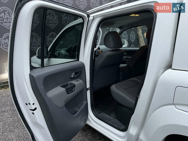 Білий Фольксваген Амарок, об'ємом двигуна 2 л та пробігом 230 тис. км за 13800 $, фото 13 на Automoto.ua