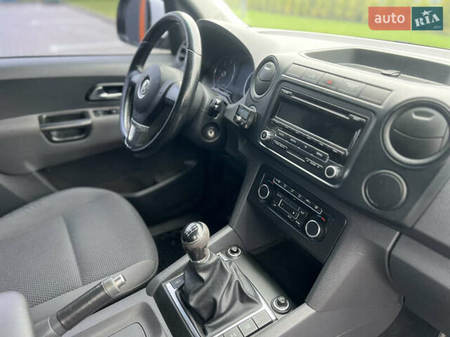 Белый Фольксваген Амарок, объемом двигателя 1.97 л и пробегом 282 тыс. км за 16450 $, фото 30 на Automoto.ua