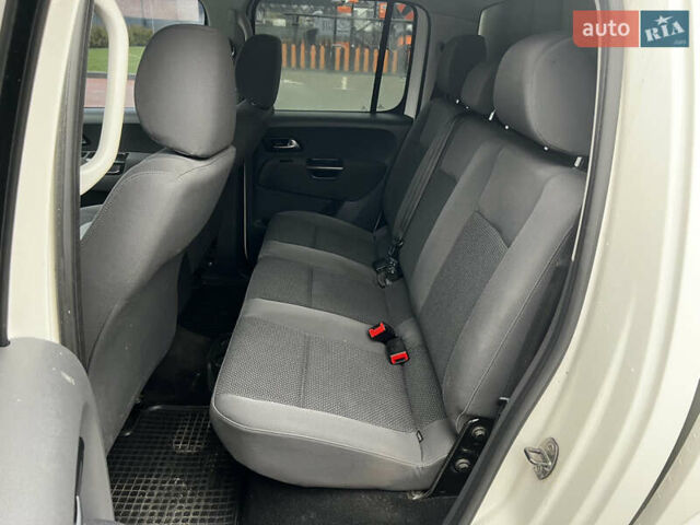 Белый Фольксваген Амарок, объемом двигателя 1.97 л и пробегом 282 тыс. км за 16299 $, фото 34 на Automoto.ua