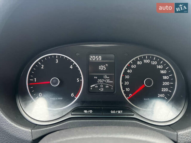 Белый Фольксваген Амарок, объемом двигателя 1.97 л и пробегом 282 тыс. км за 16299 $, фото 27 на Automoto.ua