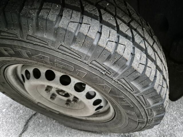 Белый Фольксваген Амарок, объемом двигателя 2 л и пробегом 185 тыс. км за 7300 $, фото 3 на Automoto.ua