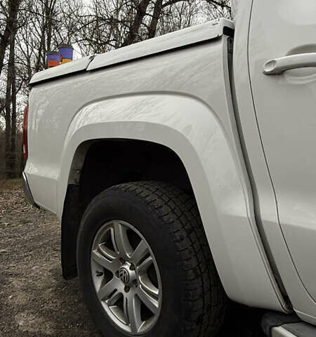 Белый Фольксваген Амарок, объемом двигателя 1.97 л и пробегом 294 тыс. км за 13800 $, фото 19 на Automoto.ua