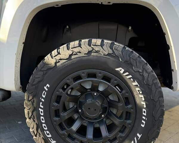 Білий Фольксваген Амарок, об'ємом двигуна 1.97 л та пробігом 223 тис. км за 22300 $, фото 11 на Automoto.ua