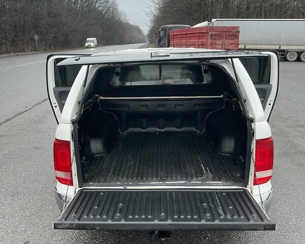 Білий Фольксваген Амарок, об'ємом двигуна 1.97 л та пробігом 261 тис. км за 18500 $, фото 6 на Automoto.ua