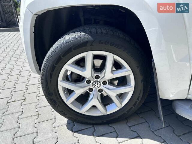 Белый Фольксваген Амарок, объемом двигателя 2.97 л и пробегом 557 тыс. км за 21000 $, фото 11 на Automoto.ua