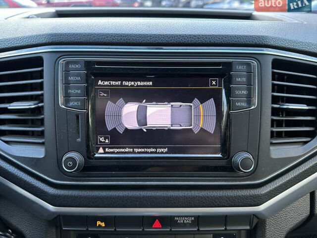 Белый Фольксваген Амарок, объемом двигателя 1.97 л и пробегом 287 тыс. км за 23200 $, фото 14 на Automoto.ua