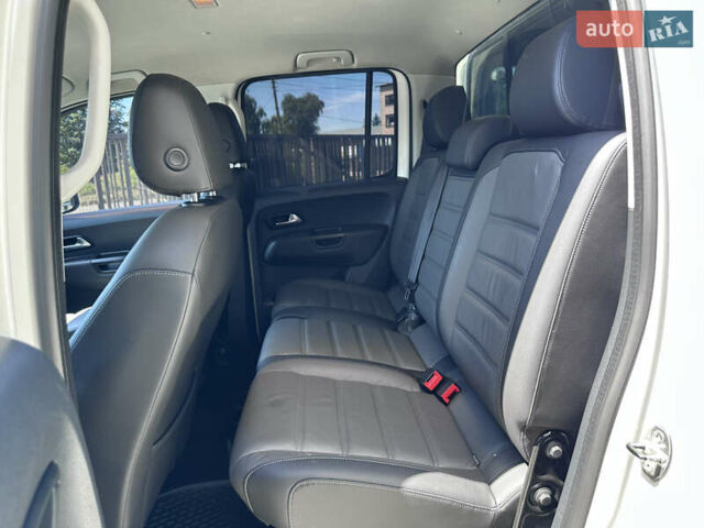 Белый Фольксваген Амарок, объемом двигателя 2.97 л и пробегом 557 тыс. км за 21000 $, фото 33 на Automoto.ua