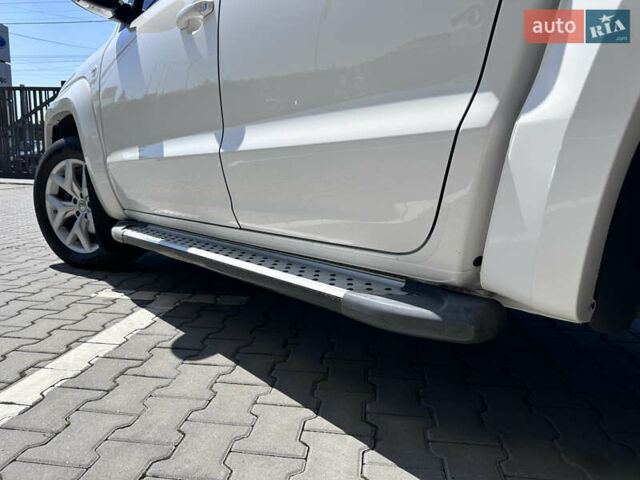 Белый Фольксваген Амарок, объемом двигателя 2.97 л и пробегом 557 тыс. км за 21000 $, фото 14 на Automoto.ua