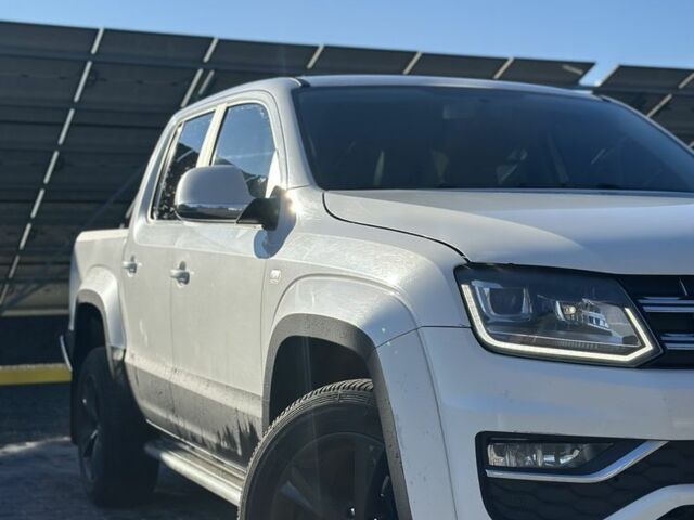 Белый Фольксваген Амарок, объемом двигателя 2 л и пробегом 253 тыс. км за 19100 $, фото 1 на Automoto.ua