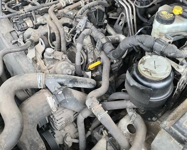 Белый Фольксваген Амарок, объемом двигателя 2 л и пробегом 270 тыс. км за 22500 $, фото 15 на Automoto.ua