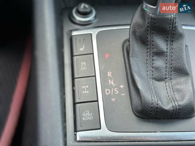 Белый Фольксваген Амарок, объемом двигателя 1.97 л и пробегом 287 тыс. км за 23200 $, фото 16 на Automoto.ua