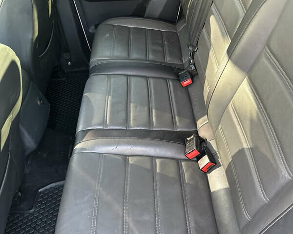 Белый Фольксваген Амарок, объемом двигателя 1.97 л и пробегом 255 тыс. км за 19000 $, фото 13 на Automoto.ua