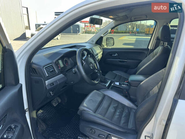 Белый Фольксваген Амарок, объемом двигателя 1.97 л и пробегом 255 тыс. км за 19000 $, фото 11 на Automoto.ua