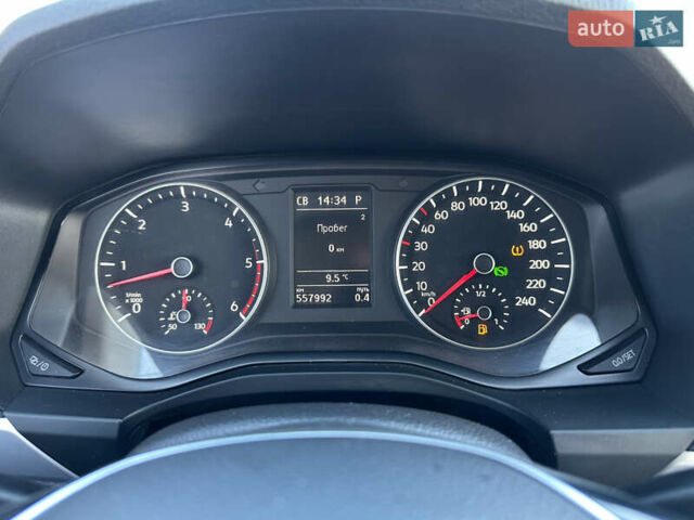 Белый Фольксваген Амарок, объемом двигателя 2.97 л и пробегом 557 тыс. км за 21000 $, фото 17 на Automoto.ua