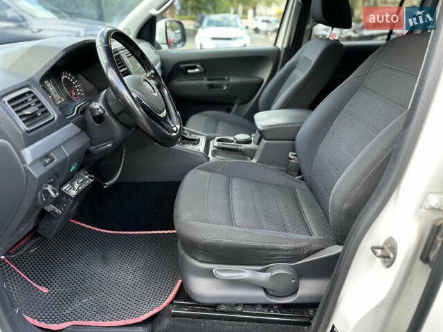 Белый Фольксваген Амарок, объемом двигателя 1.97 л и пробегом 287 тыс. км за 23200 $, фото 9 на Automoto.ua