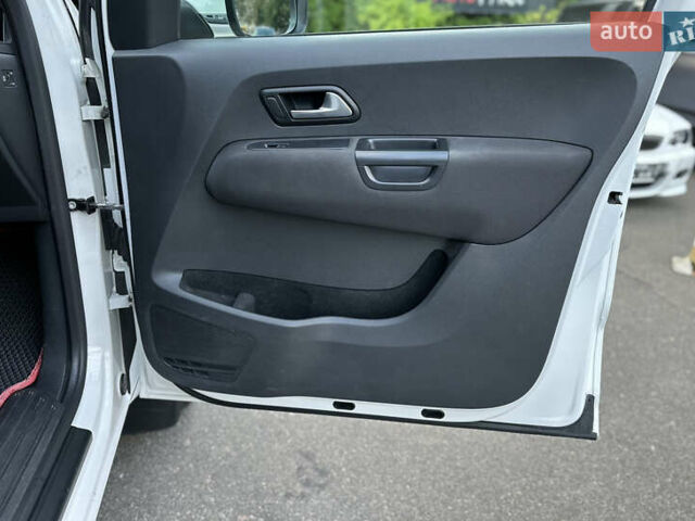 Білий Фольксваген Амарок, об'ємом двигуна 1.97 л та пробігом 287 тис. км за 23200 $, фото 20 на Automoto.ua