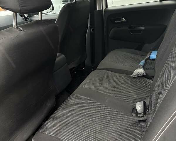 Белый Фольксваген Амарок, объемом двигателя 1.97 л и пробегом 272 тыс. км за 25000 $, фото 13 на Automoto.ua