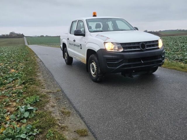 Белый Фольксваген Амарок, объемом двигателя 3 л и пробегом 190 тыс. км за 450000 $, фото 5 на Automoto.ua