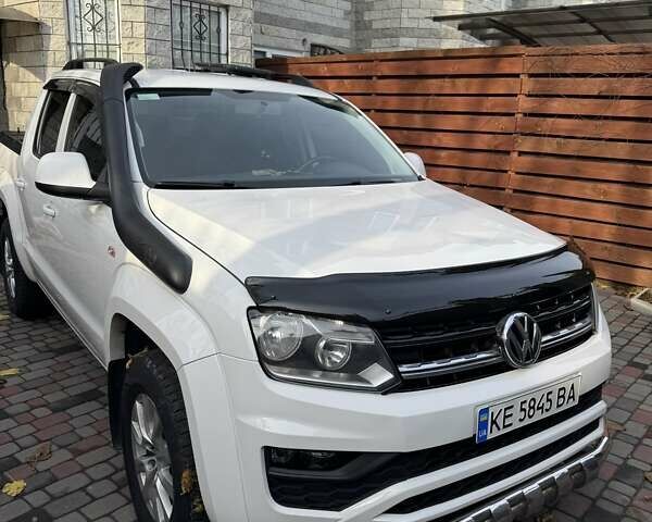 Белый Фольксваген Амарок, объемом двигателя 1.97 л и пробегом 200 тыс. км за 24000 $, фото 3 на Automoto.ua