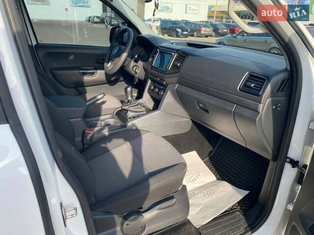 Белый Фольксваген Амарок, объемом двигателя 2 л и пробегом 135 тыс. км за 22900 $, фото 9 на Automoto.ua