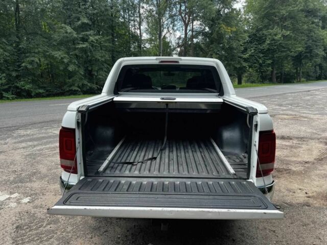 Білий Фольксваген Амарок, об'ємом двигуна 3 л та пробігом 89 тис. км за 14500 $, фото 6 на Automoto.ua