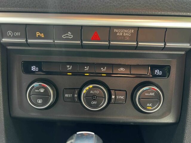 Білий Фольксваген Амарок, об'ємом двигуна 3 л та пробігом 89 тис. км за 14500 $, фото 12 на Automoto.ua