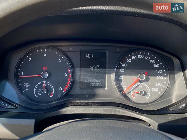 Белый Фольксваген Амарок, объемом двигателя 2 л и пробегом 135 тыс. км за 22900 $, фото 14 на Automoto.ua