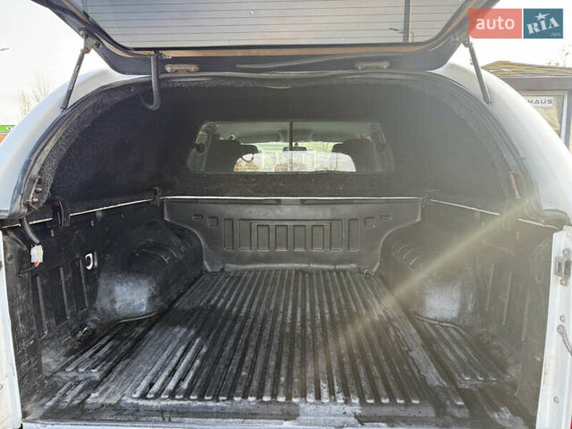 Белый Фольксваген Амарок, объемом двигателя 1.97 л и пробегом 139 тыс. км за 22900 $, фото 21 на Automoto.ua