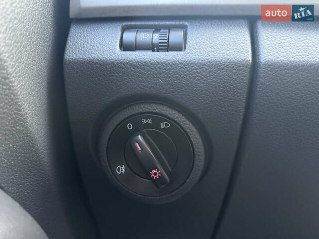 Белый Фольксваген Амарок, объемом двигателя 1.97 л и пробегом 139 тыс. км за 22900 $, фото 19 на Automoto.ua