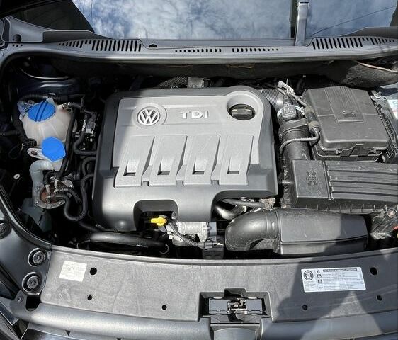 Черный Фольксваген Амарок, объемом двигателя 1.6 л и пробегом 220 тыс. км за 12000 $, фото 3 на Automoto.ua