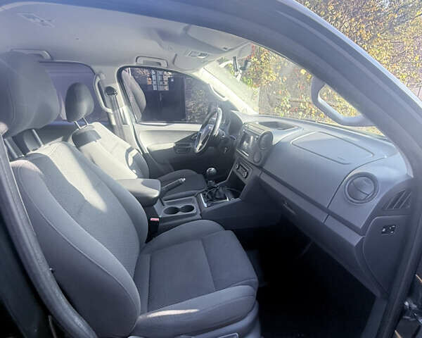 Черный Фольксваген Амарок, объемом двигателя 1.97 л и пробегом 190 тыс. км за 14999 $, фото 18 на Automoto.ua