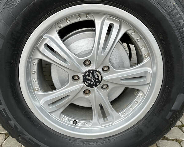 Черный Фольксваген Амарок, объемом двигателя 1.97 л и пробегом 241 тыс. км за 14000 $, фото 9 на Automoto.ua