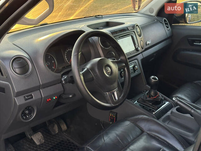 Черный Фольксваген Амарок, объемом двигателя 1.97 л и пробегом 315 тыс. км за 10700 $, фото 17 на Automoto.ua