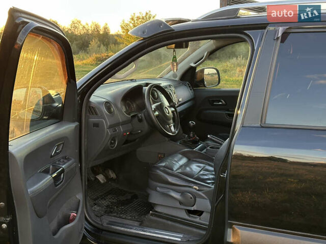 Черный Фольксваген Амарок, объемом двигателя 1.97 л и пробегом 315 тыс. км за 11000 $, фото 8 на Automoto.ua