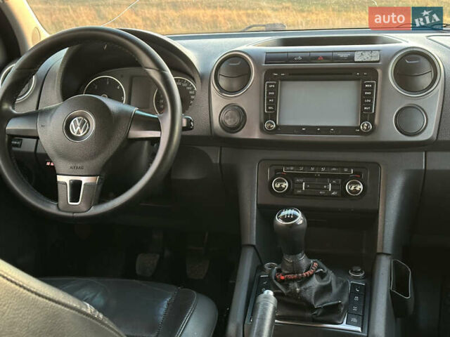 Черный Фольксваген Амарок, объемом двигателя 1.97 л и пробегом 315 тыс. км за 11000 $, фото 15 на Automoto.ua