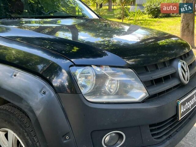 Черный Фольксваген Амарок, объемом двигателя 2 л и пробегом 217 тыс. км за 14690 $, фото 3 на Automoto.ua