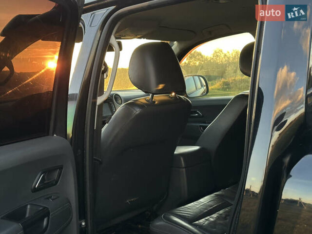 Черный Фольксваген Амарок, объемом двигателя 1.97 л и пробегом 315 тыс. км за 10700 $, фото 9 на Automoto.ua