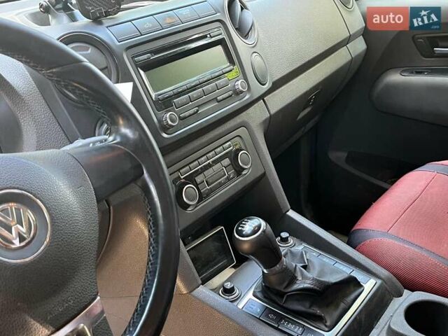 Черный Фольксваген Амарок, объемом двигателя 2 л и пробегом 217 тыс. км за 14690 $, фото 21 на Automoto.ua