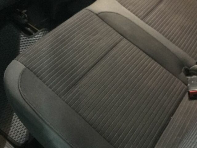 Чорний Фольксваген Амарок, об'ємом двигуна 0 л та пробігом 270 тис. км за 19000 $, фото 6 на Automoto.ua