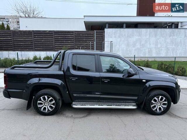 Черный Фольксваген Амарок, объемом двигателя 2 л и пробегом 300 тыс. км за 17900 $, фото 12 на Automoto.ua