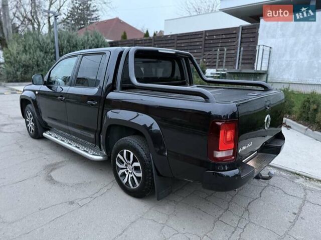 Черный Фольксваген Амарок, объемом двигателя 2 л и пробегом 300 тыс. км за 17900 $, фото 6 на Automoto.ua