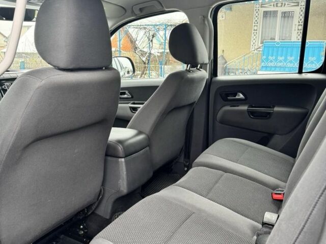 Черный Фольксваген Амарок, объемом двигателя 2 л и пробегом 262 тыс. км за 20999 $, фото 8 на Automoto.ua