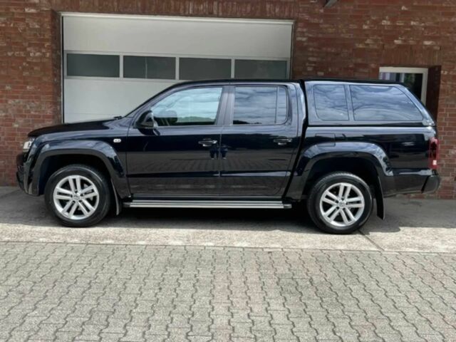 Черный Фольксваген Амарок, объемом двигателя 3 л и пробегом 35 тыс. км за 10000 $, фото 2 на Automoto.ua